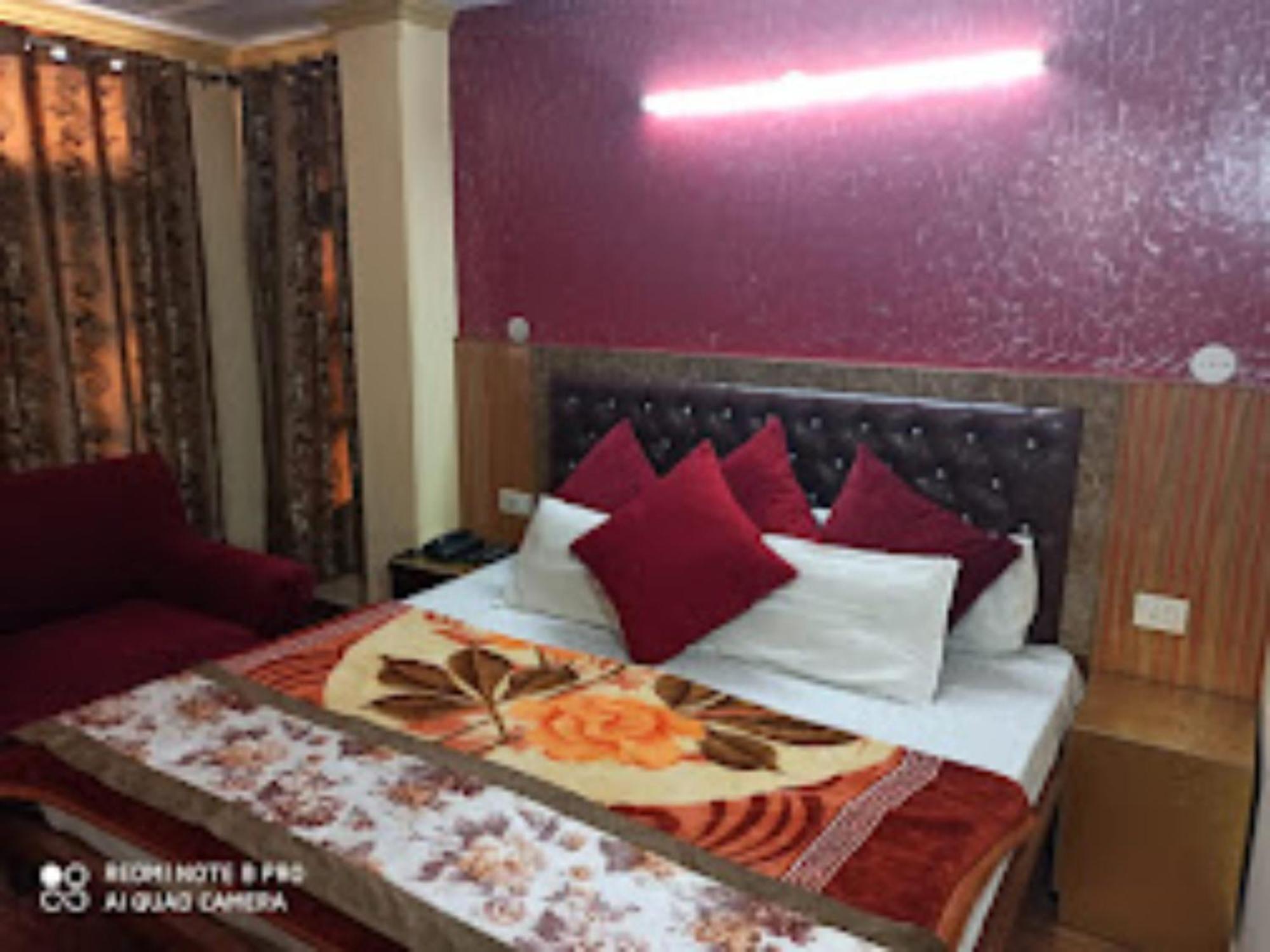 Hotel King Palace - Nature-Valley-Luxury-Room - Prime Location With Parking Facilities Shimla Bagian luar foto